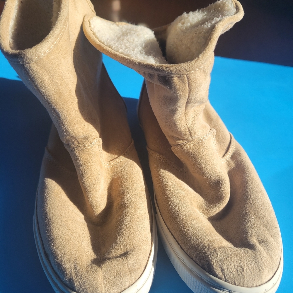 GAP SHERPA BOOTS